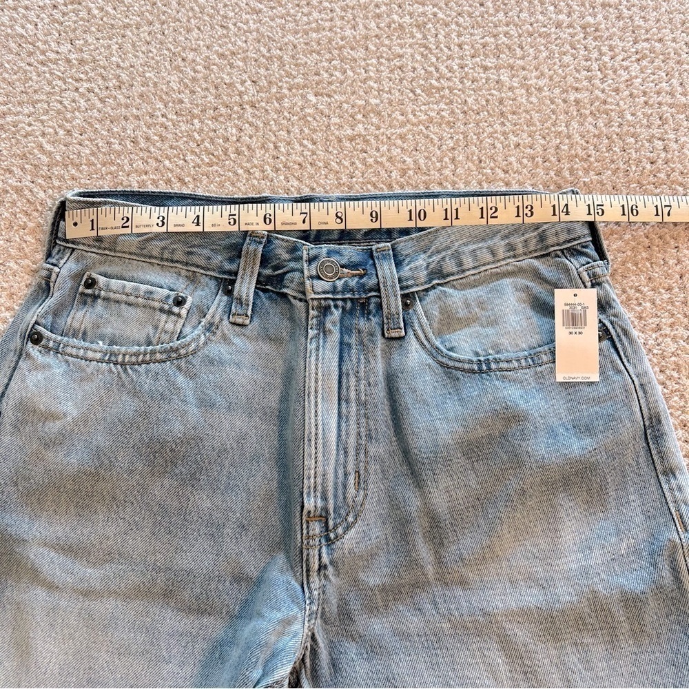 NWT Men’s Old Navy Light Wash Straight Jeans Size 30/30 - Picture 7 of 12